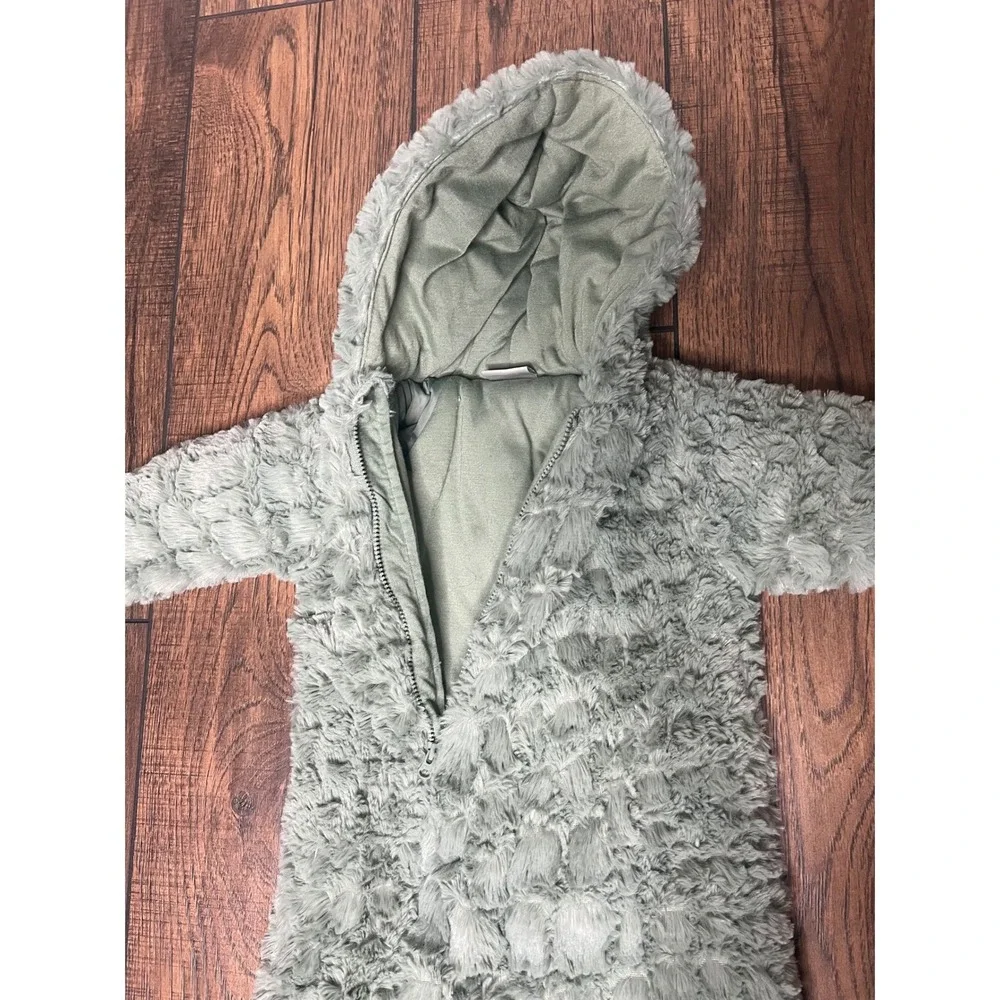 Koalababy 9-12M Sage Green Faux Fur Dinosaur Hooded Pram Suit Bodysuit